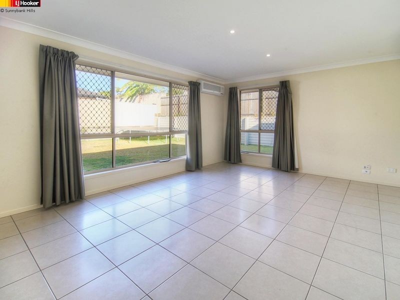 11 Bufalino Street, Parkinson QLD 4115