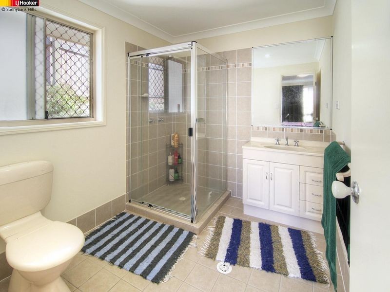 11 Bufalino Street, Parkinson QLD 4115