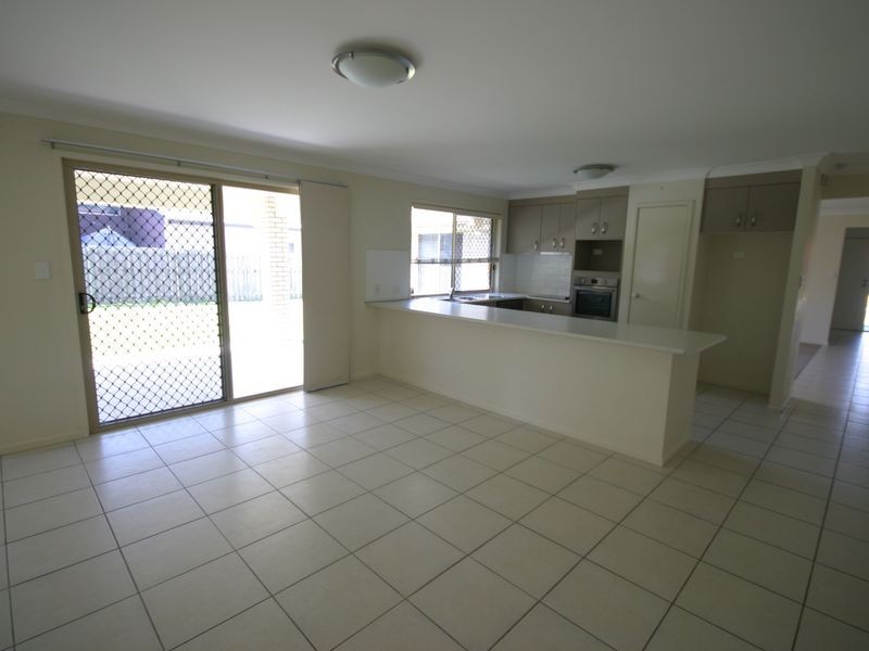 64 Bougainvillea Street, Calamvale QLD 4116