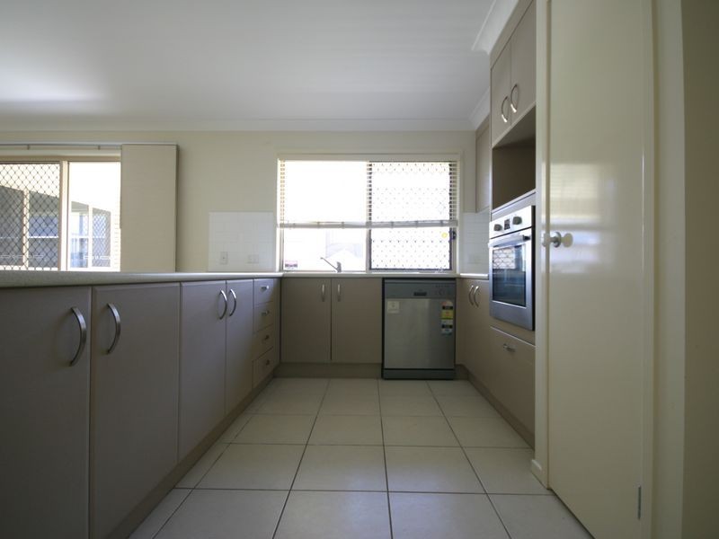 64 Bougainvillea Street, Calamvale QLD 4116