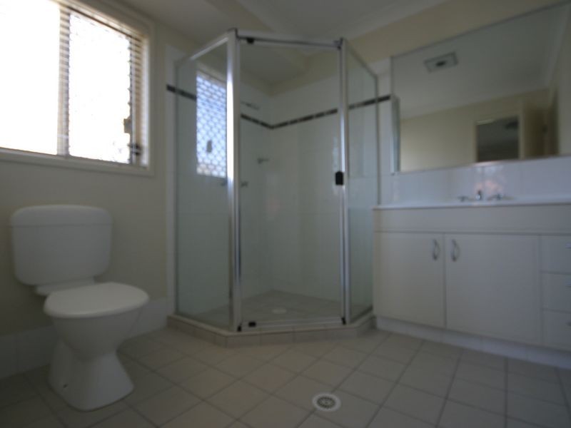 64 Bougainvillea Street, Calamvale QLD 4116