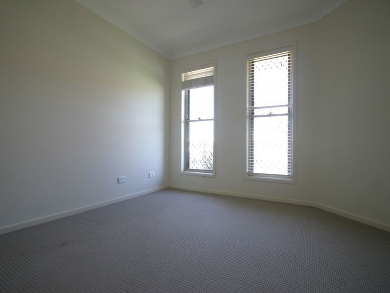 64 Bougainvillea Street, Calamvale QLD 4116