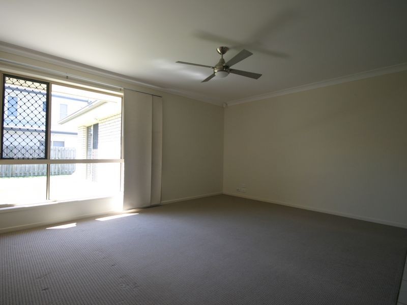 64 Bougainvillea Street, Calamvale QLD 4116