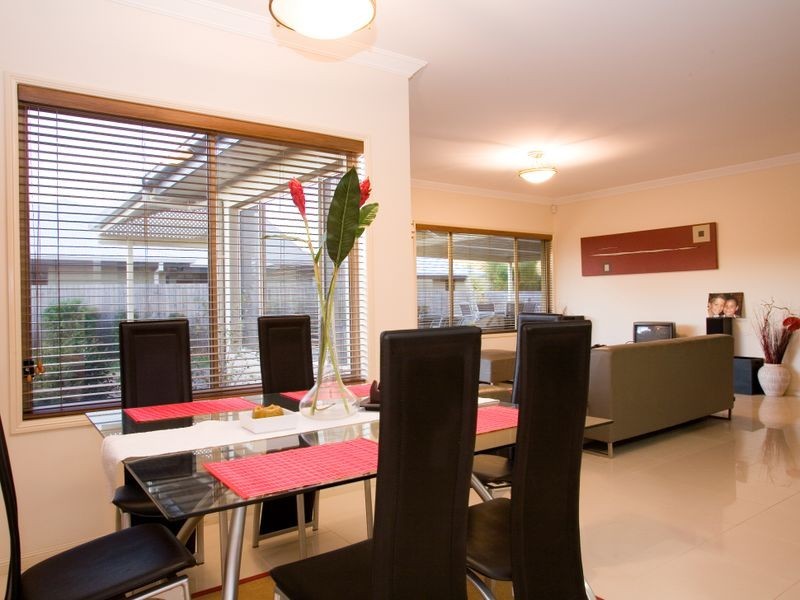 10 Zingelmann Place, Kuraby QLD 4112