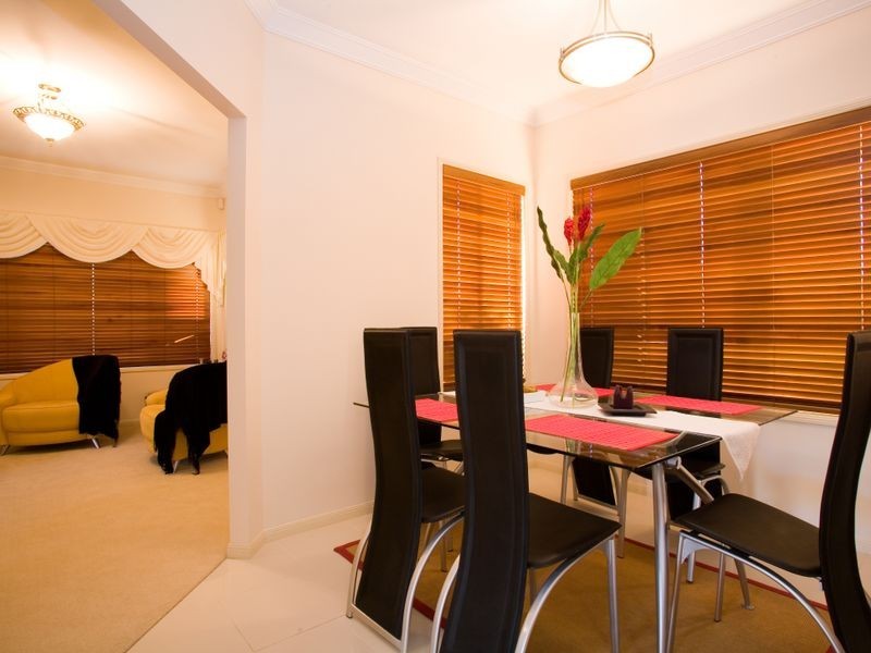 10 Zingelmann Place, Kuraby QLD 4112