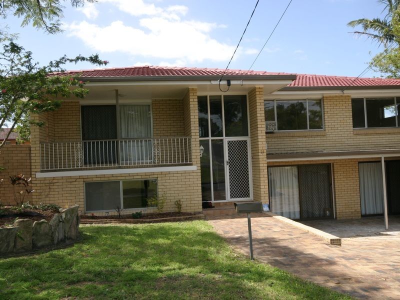 21 Fernshaw Street, Macgregor QLD 4109