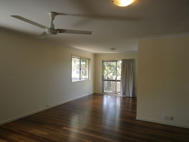 21 Fernshaw Street, Macgregor QLD 4109