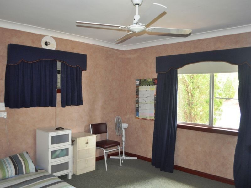 13 Dalton Street, Yeronga QLD 4104
