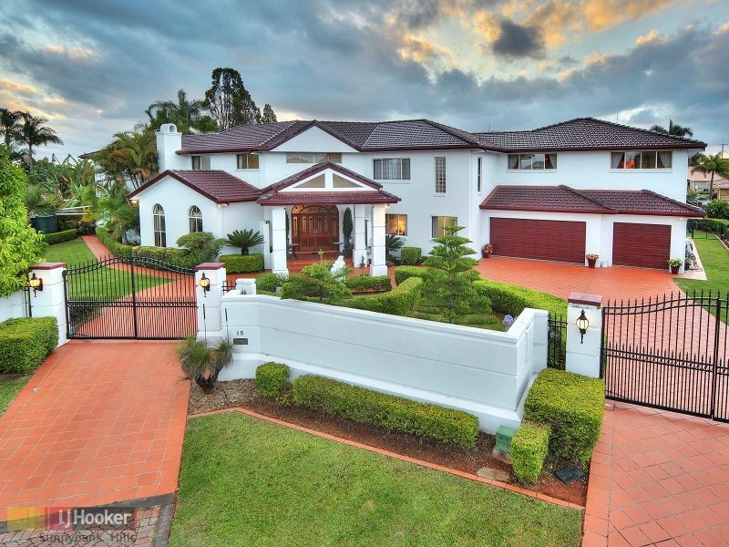 15 Capstan Place, Macgregor QLD 4109