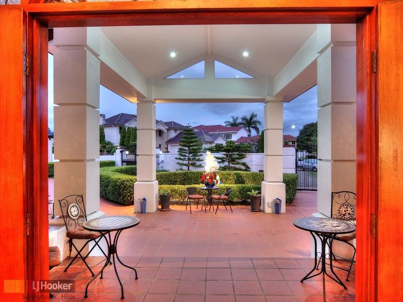 15 Capstan Place, Macgregor QLD 4109
