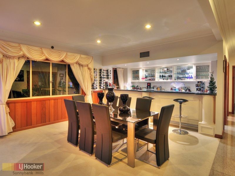 15 Capstan Place, Macgregor QLD 4109