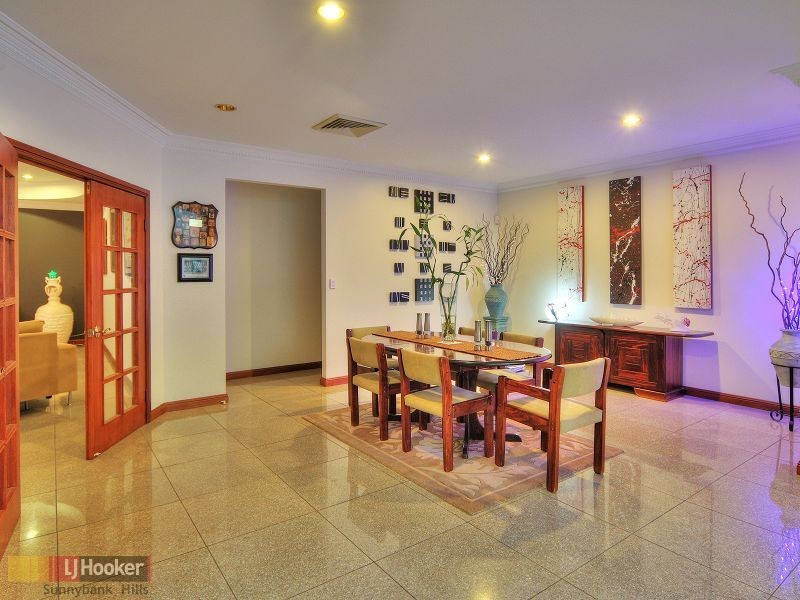 15 Capstan Place, Macgregor QLD 4109