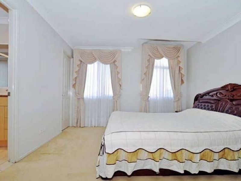 1 Alberton Court, Eight Mile Plains QLD 4113