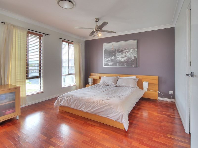 86 White Cedar Circuit, Stretton QLD 4116