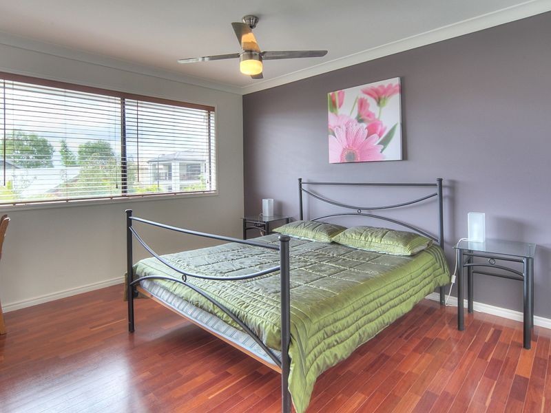 86 White Cedar Circuit, Stretton QLD 4116