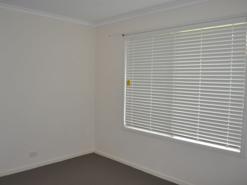 4 Prudence Street, Robertson QLD 4109