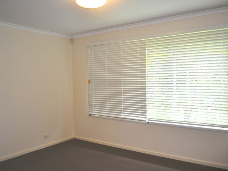 4 Prudence Street, Robertson QLD 4109