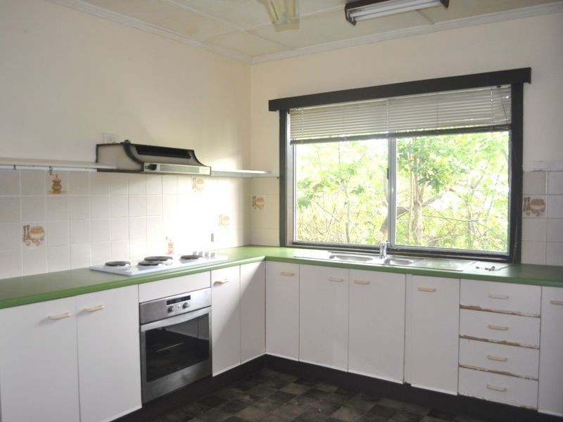 16 McKoy Street, Coopers Plains QLD 4108