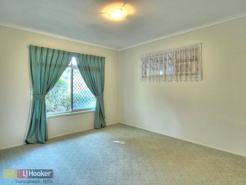 17 Bluegum Street, Macgregor QLD 4109
