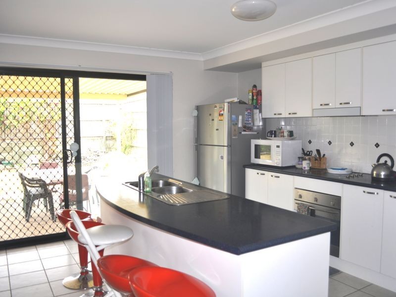 16 Muscari Crescent, Drewvale QLD 4116