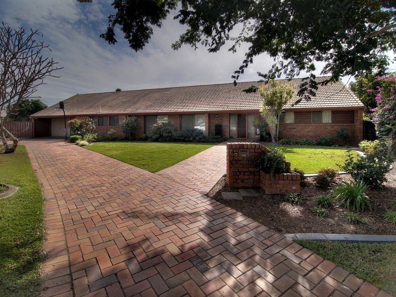 42 Alphitonia Crescent, Sunnybank Hills QLD 4109