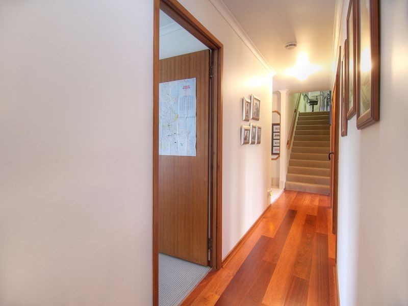 42 Alphitonia Crescent, Sunnybank Hills QLD 4109