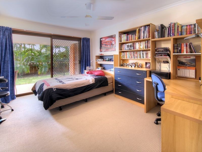 42 Alphitonia Crescent, Sunnybank Hills QLD 4109