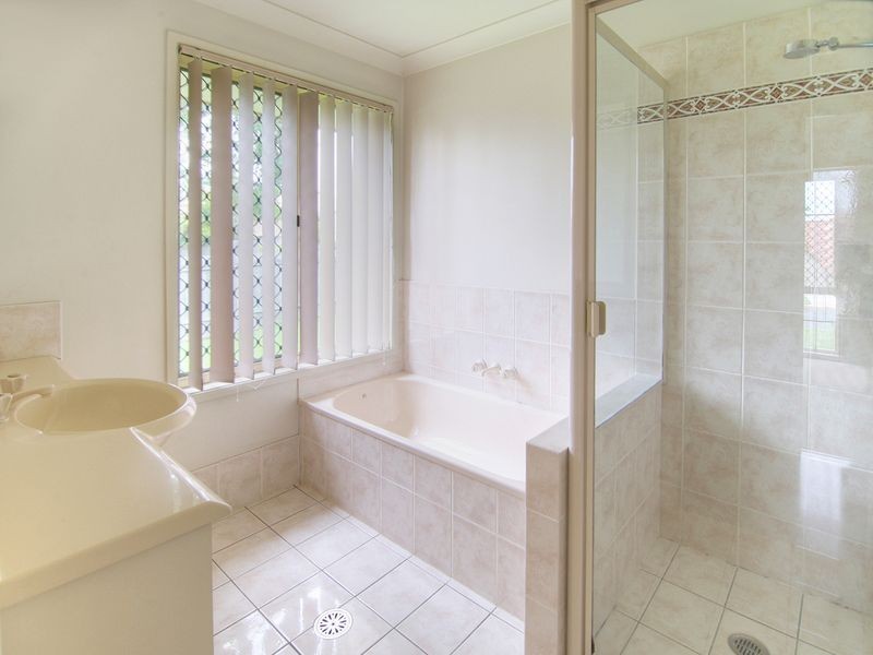 1 Gumnut Crescent, Calamvale QLD 4116