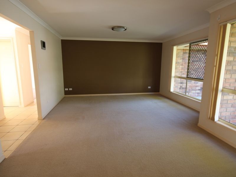 65 Watarrka Drive, Parkinson QLD 4115