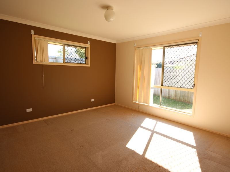 65 Watarrka Drive, Parkinson QLD 4115
