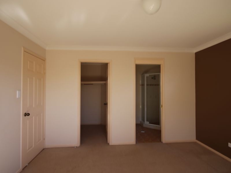 65 Watarrka Drive, Parkinson QLD 4115