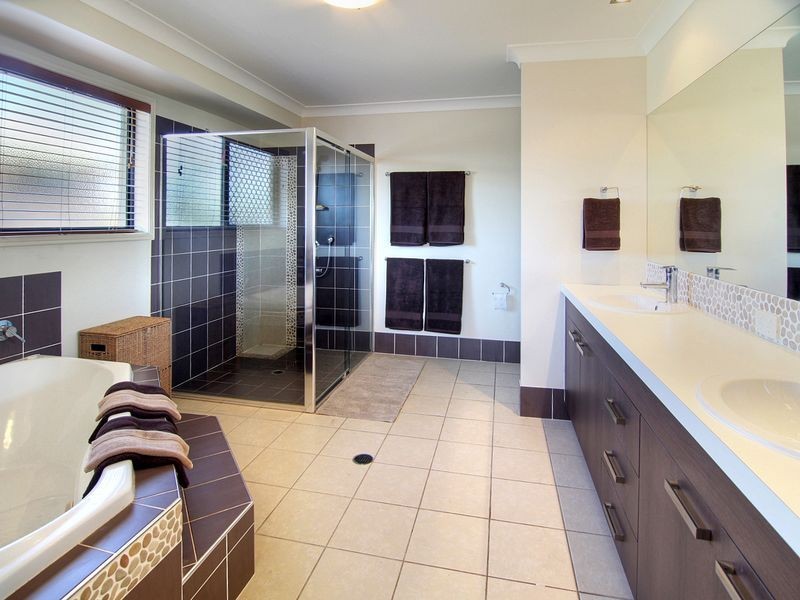 40 Bellfield Crescent, Parkinson QLD 4115
