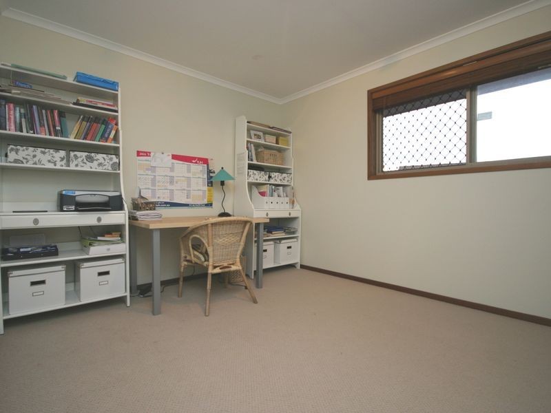 74 Casuarina Crescent, Calamvale QLD 4116