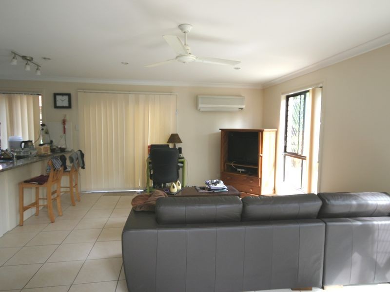 5 Golden Ash Court, Sunnybank Hills QLD 4109