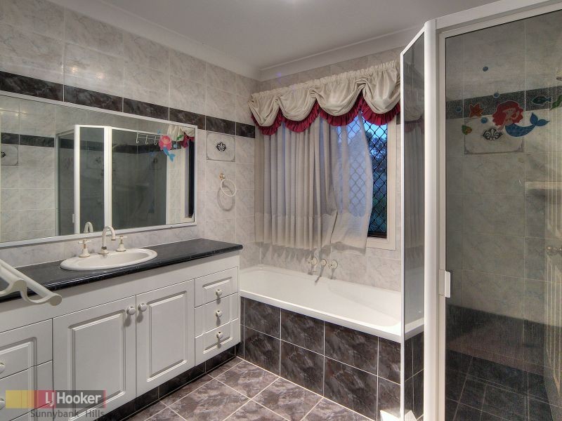 59 Azalea Crescent, Calamvale QLD 4116