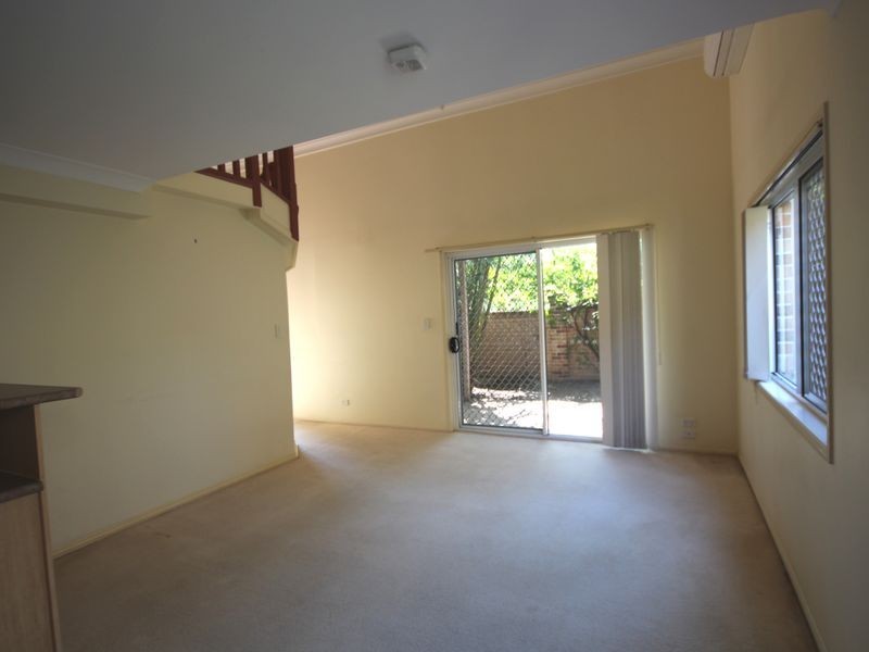 1/33 Chaucer Street, Moorooka QLD 4105