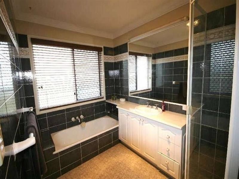 1 Cumberland Place, Parkinson QLD 4115