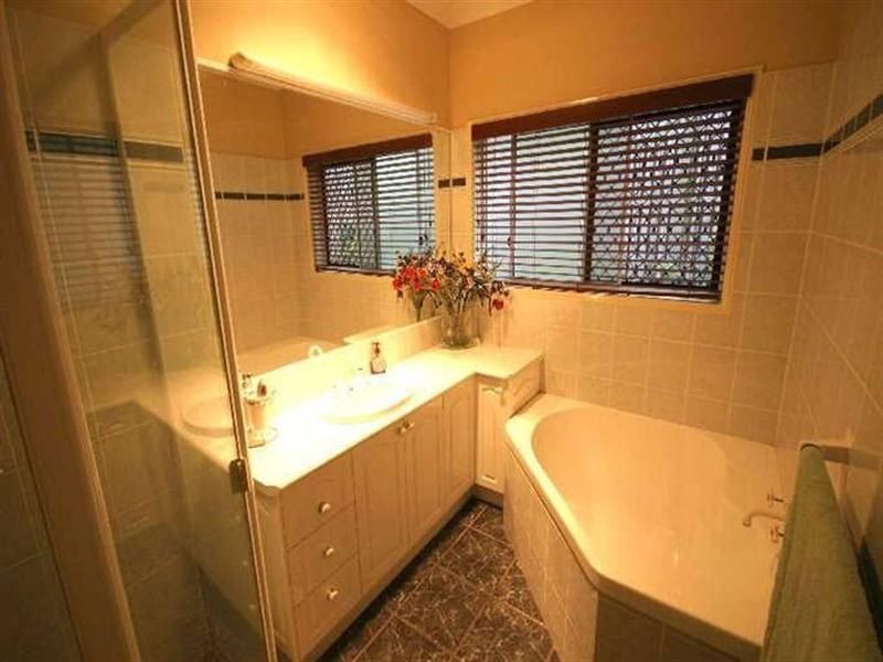 1 Cumberland Place, Parkinson QLD 4115