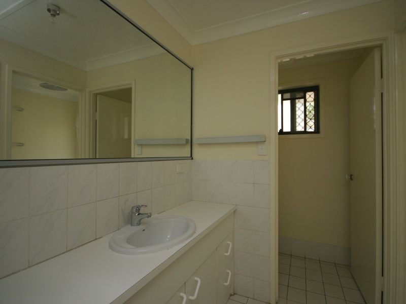 67 Goorari Street, Eight Mile Plains QLD 4113