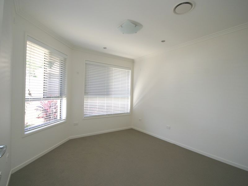 11 Penson Street, Stretton QLD 4116