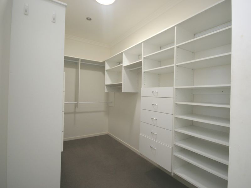 11 Penson Street, Stretton QLD 4116