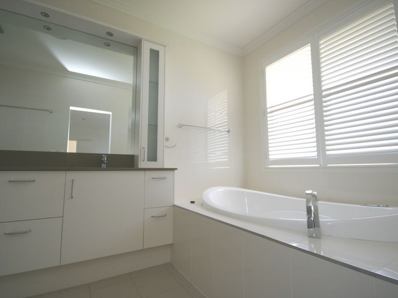 11 Penson Street, Stretton QLD 4116