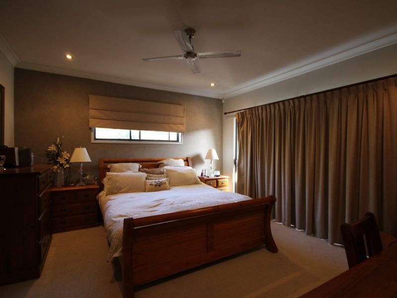 28 Freycinet Place, Calamvale QLD 4116