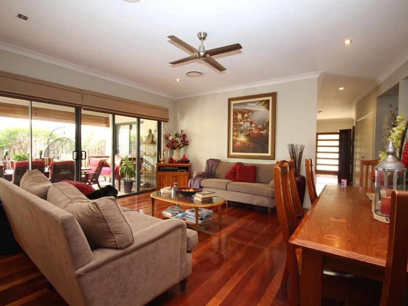 28 Freycinet Place, Calamvale QLD 4116