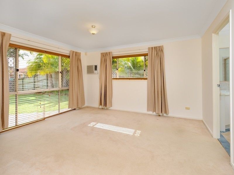 138 Lancaster Circuit, Stretton QLD 4116