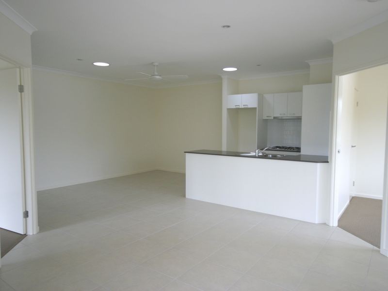 2/7 Selsey Street, Runcorn QLD 4113