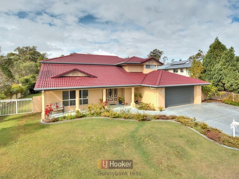 4 Poinciana Crescent, Stretton QLD 4116