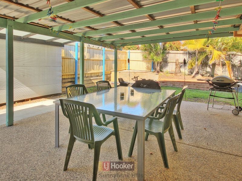 11 Clifton Street, Parkinson QLD 4115