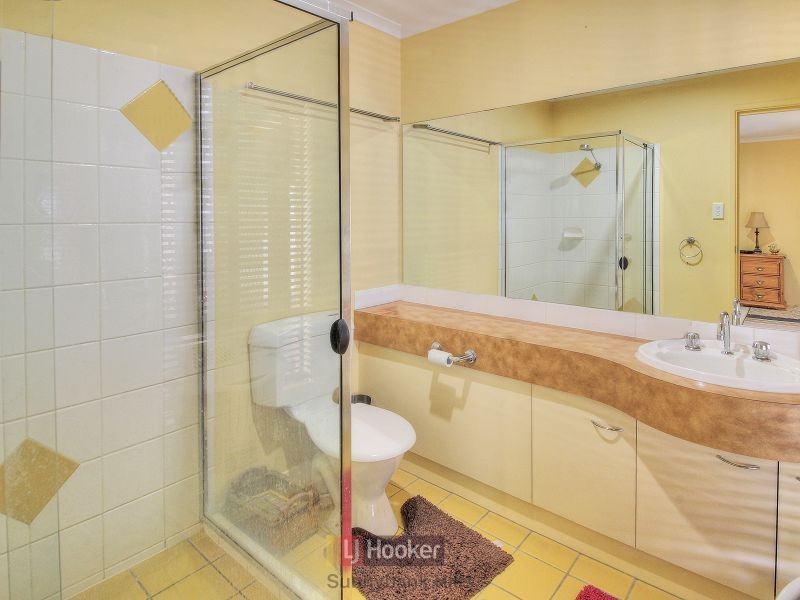 11 Clifton Street, Parkinson QLD 4115