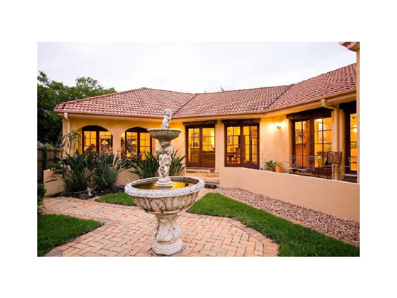 22 Cheltenham Close, Sunnybank Hills QLD 4109